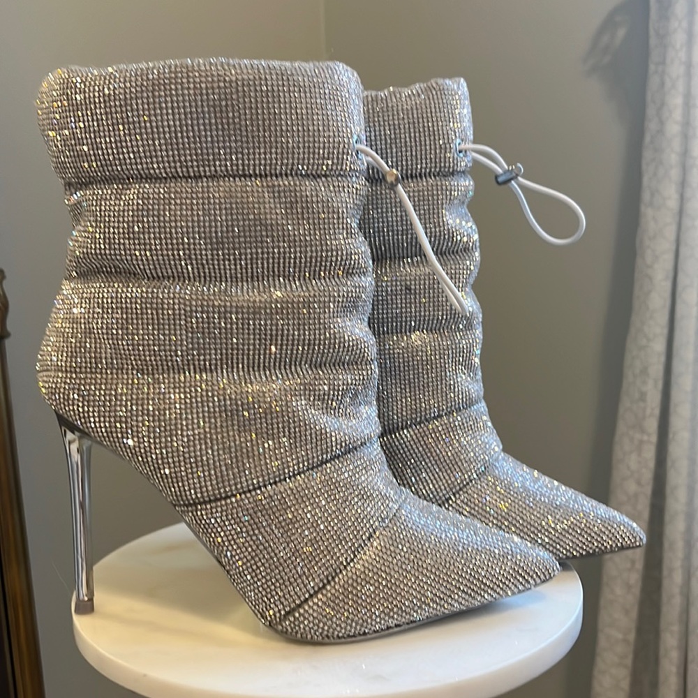 Steve Madden Cloak rhinestone stiletto heel puffer boots New without tags